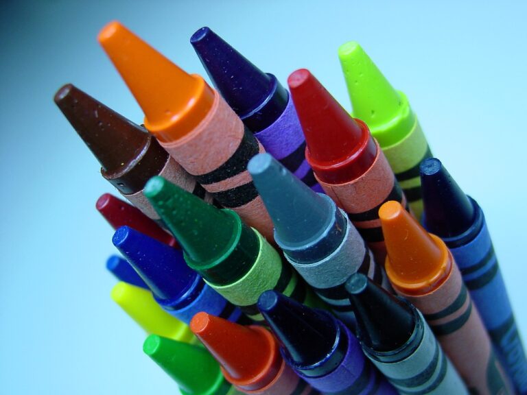 Worship Musicians: A Box of 8 or 120 Crayons? Which is Better for You?